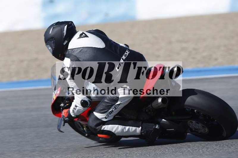 /Archiv-2024/02 29.01.-02.02.2024 Moto Center Thun Jerez/Gruppe gruen-green/162